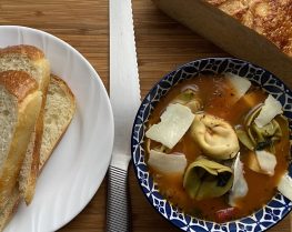 Spinach Tomato Tortellini Soup