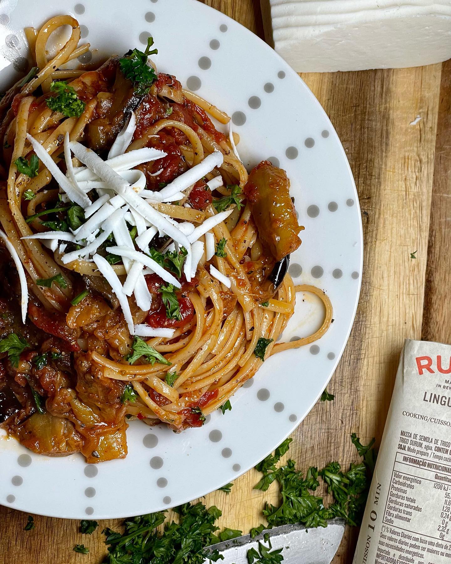 Pasta alla Norma a la Chrissy✌🏼
.
Sautéed eggplant tossed in a rich tomato sauce with lots of ricotta and fresh basil. Simple. Easy. Delicious👏🏼
.
Get the recipe on the blog now👇🏼

https://chrissymeetsworld.com/pasta-alla-norma-recipe/
.
.
#chrissycooks #pasta #pastaallanorma #spaghetti #eggplant #aubergine #vegetarianrecipes #vegetarianfood #recipe #foodblog #onmytable #sicilianfood #tomatopasta #foodspotting #buzzfeast #buzzfeedfood #todayfood #bhgfood #cheese #pastamakesmehappy #melanzane #italianfood #yummly #saveurmag #instapasta #instagood #foodilysm